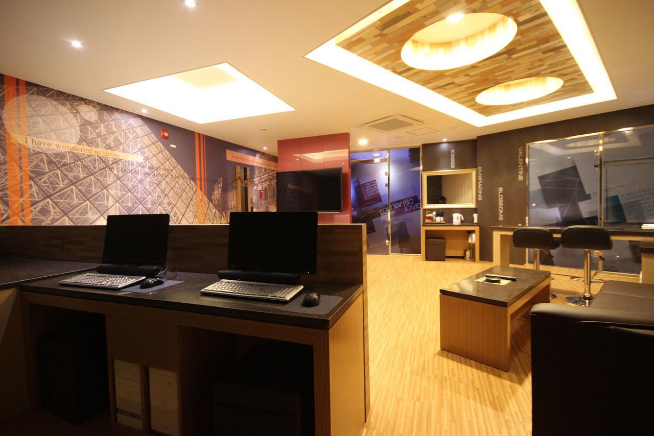 دايجو Khan Motel المظهر الخارجي الصورة